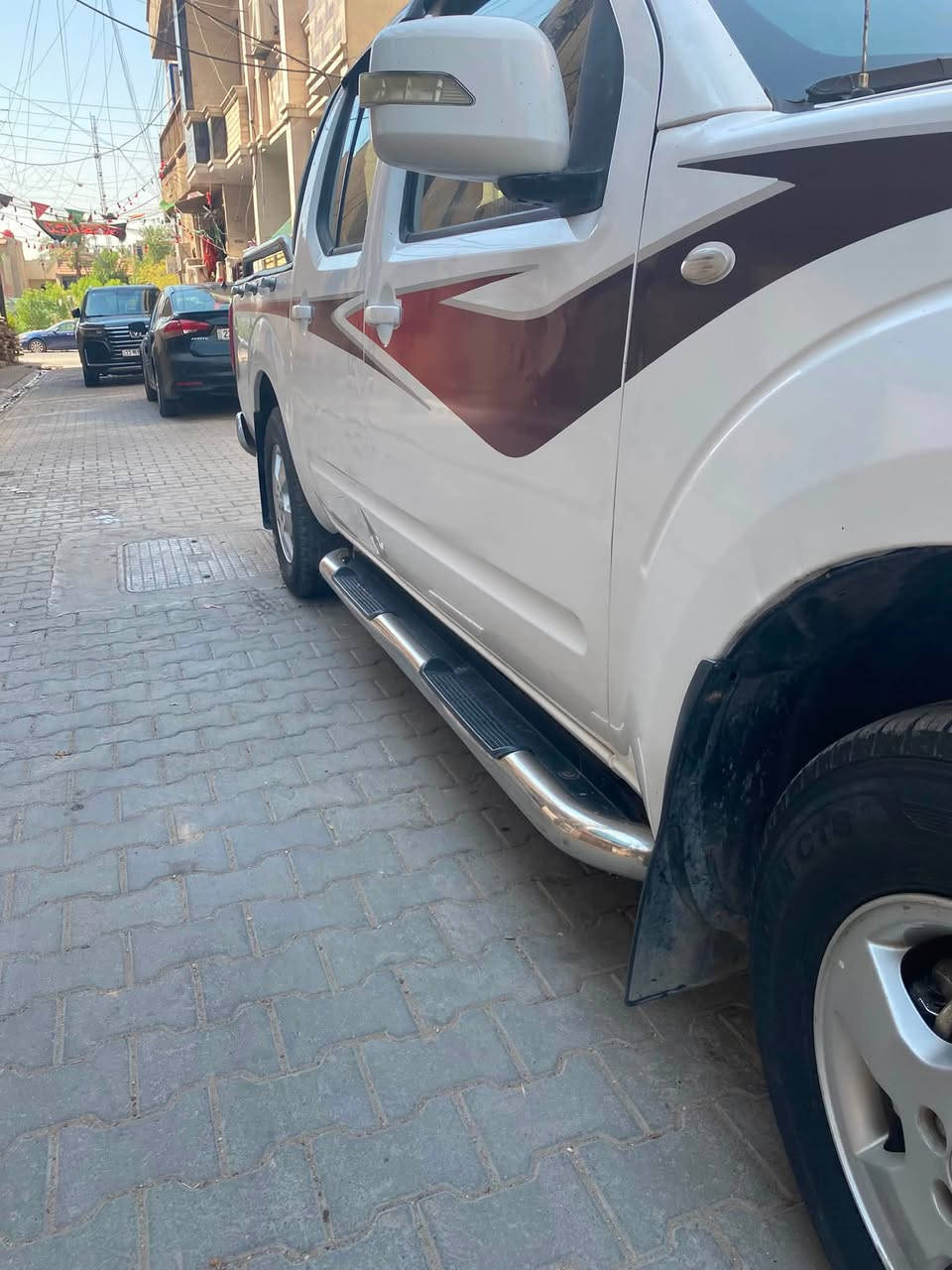 سلام عليكم نيسان نيفارة للبيع٢٠١٢
السيارة كير عادي جديدة بمعنى الكلمه
تبريد ثلج كير مكينه كفاله صدر امامي خلفي جديد 
السيارةًمابيها نقص كهرباءيات فول من الدعاميه للدعاميه
السيارة بيها صبغ قبغ البدي وذيول الجاملغات وتكحيلات 
حالت البدي جيدة جداً
داخل جديد تخم تاير امامي خلفي باتري جديد 
السيارة باسمي رقم وهزة وبراد اربيل كلة جديد هزتها قبل عشر تيام اسف عل اطاله  للتواصل ***********
السعر ٨٧ وبيها مجال للطيبين
