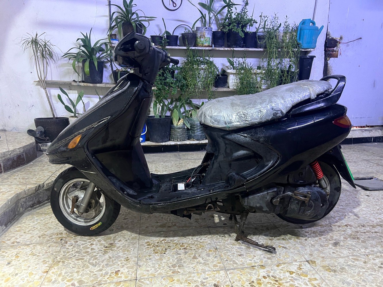 بس الكهربائيات يرادلهن ترتيب الباقي كله شغال سلف هندر كفرات نظيفة سعرها 400 بيها مجال بسيط