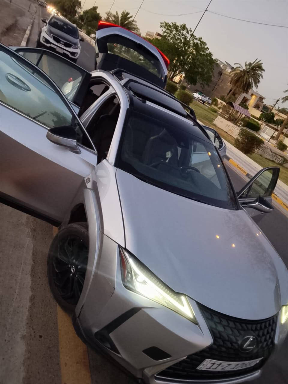 للبيع بسعر مناسب أو مراوس 
لكزس يو اكس 250 اج Ux250h موديل 2023 هايبرد للبيع ماشية 50 الف ميل حادث بسيط، قطعتين صبغ وقطعة تبديل
محرك 2000 وهايبرد
جلد 
زنون اوتو
بصمة تشغيل وابواب وصندوق
شاشة
جام كهربائي
كشنات كهربائية
سايدبريك كهربائي
اوتوهولد
رادار تتبع
رادار تصادم
رادار خلفي نقاط عمية
تدفئة بالكشن
اوضاع قيادة  (سبورت ونورمل )   سعر بيع نقد 218 وبيه مجال تحويل ثاني يوم بغداد, العراق


**إذا كنت صاحب هذا الإعلان وتريد حذفه لأي سبب، رجاءا أرسل رسالة إلى الدعم الفني**