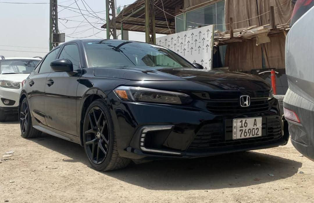 احسلك من الكورلا والاكسنت وارخص منهن
هوندا سيفيك 2023 سبورت
ماشيه 68 الف مايل وقابله للزياده   

رقم قادسيه (معوقين)   
( ( حادث جاملغ امامي فقط  ) )  
مواصفات

بصمة 
شاشة كبيرة كار بلي 
رادار 
تحديد مسار
اوتو استوب  انطفاء عند الوقوف
تحديد سرعة
شاشة عداد ديجيتل
تحكمات ستيرن
تحذير  وقوف 
هاندبريك كهربائي
لايت زينون امامي
لايت خلفي ليد
شغيل عن بعد 
نظام ايكو وسبورت وعادي
محرك 2000 تنفس طبيعي
للاستفسار 
***********
***********
