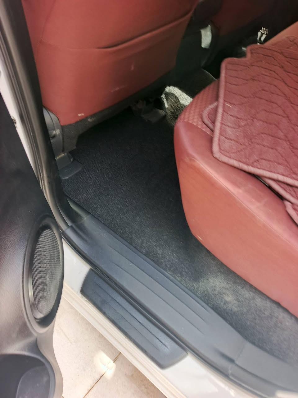 للبيع موديل 25  كير عادي.  رقم بصره العنوان ناصرية. كفاله عامه.   على شركه.    ب 253       مراوس تراهم.    ***********
