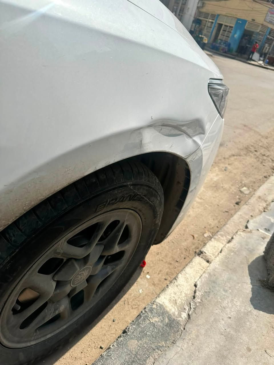 السلام عليكم Byd للبيع
السيارة ماشية 19 داخلها رصاصي رقمها حلو السيارة بيها طخة خفيفة بالجاملغ
مكاني بغداد الكرادة السيارة باسمي
رايدها ب18,200
***********
