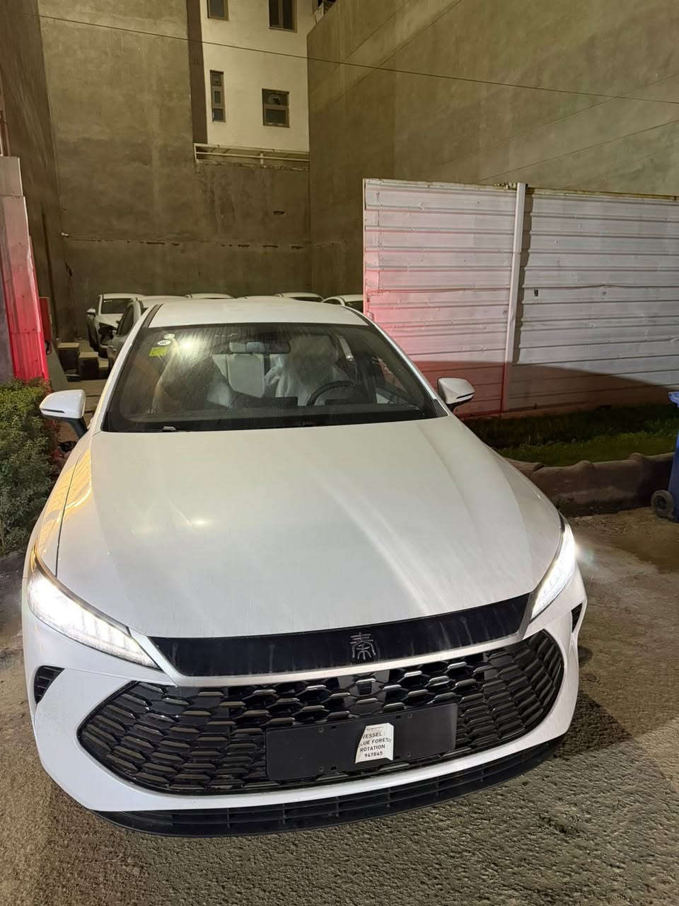 السعر ١٧ مليون و٥٠٠ الف 🔥
انتبه داخل ابيض ملكي 🔥☑️

لون ابيض وداخل ابيض☑️

جن بلاس بي واي دي ٢٠٢٥ زيرو بطاريه تمشي ٥٥ كيلو شحنه تفويله وشحن ٢١٠٠ كيلو جلد بصمة كامل مرفقات بصمة كارت فوم شاحن مثلث وهوك حساس خلفي وكاميرا خلفيه 

للاستفسار 

***********

***********
