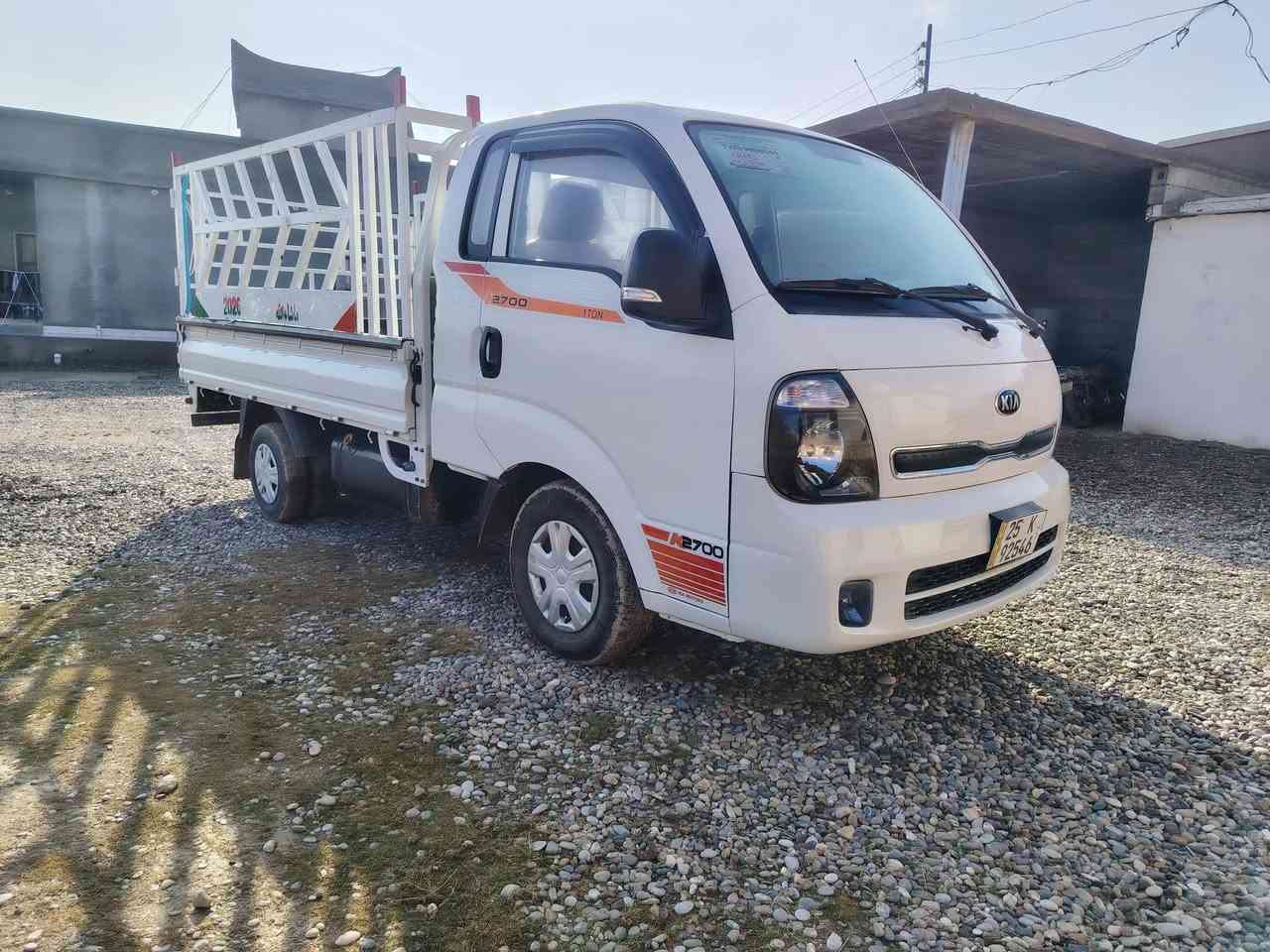 سلام عليكم كيه موديل 2018رقم كركوك دولي سياره جاهزة السعر 127بيها مجال  يرهم مراوس بكيه موديل اقل ***********
