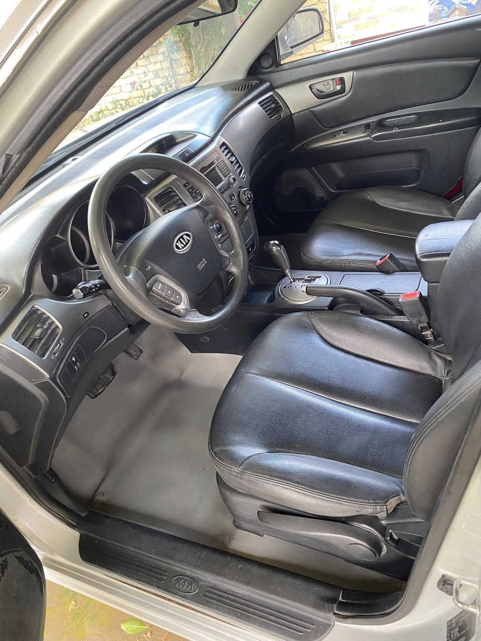 لوتز 2009 رقم دهوك تحويل وكالة
بيها قطعتين صبغ والهلالات وبيها بارد بدون دواخل السيارة جاهزة سعر مناسب *********** مكاني ديوانية
