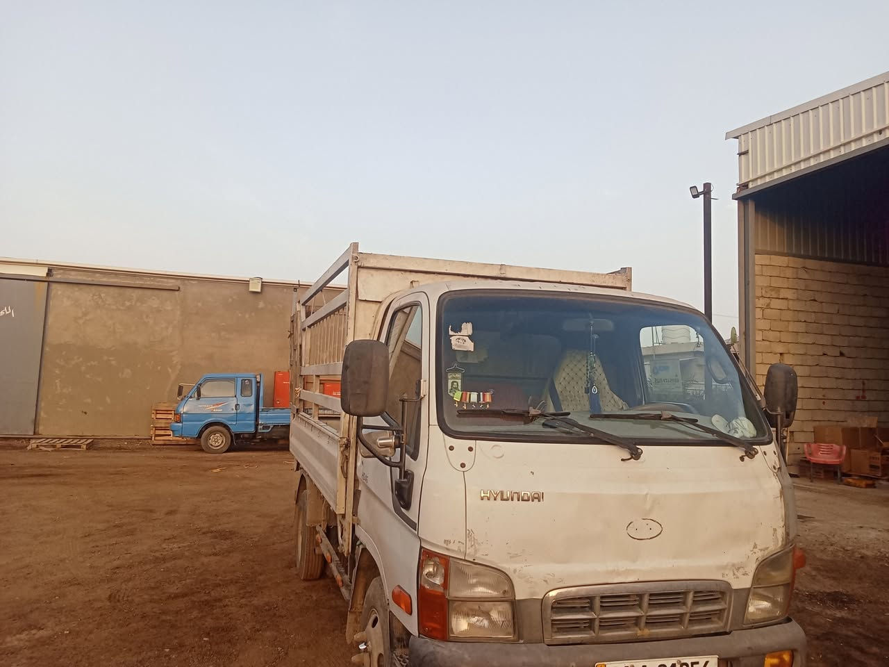 سلام عليكم كنتره هوداي بترموديل 2009/رقم بغدادمكان سياره مدينه صدر.....رقم الهاتف ***********
