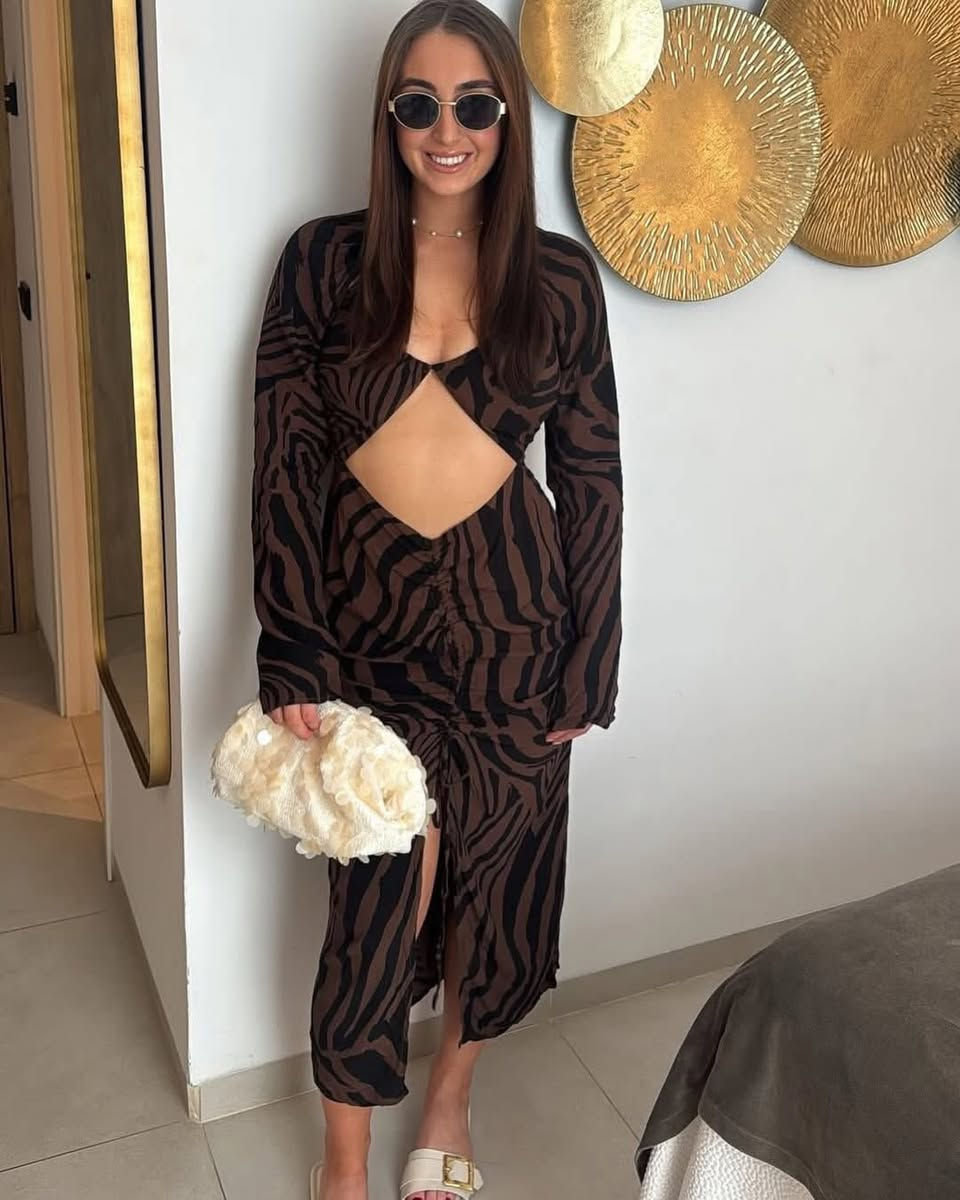 ماركة H&M الأصلي
غير مستخدم نهائيًا بدون ليبل 
قياس M
معاه ردن ممكن وضعها او إزالتها
السعر 15 فقط


**إذا كنت صاحب هذا الإعلان وتريد حذفه لأي سبب، رجاءا أرسل رسالة إلى الدعم الفني**