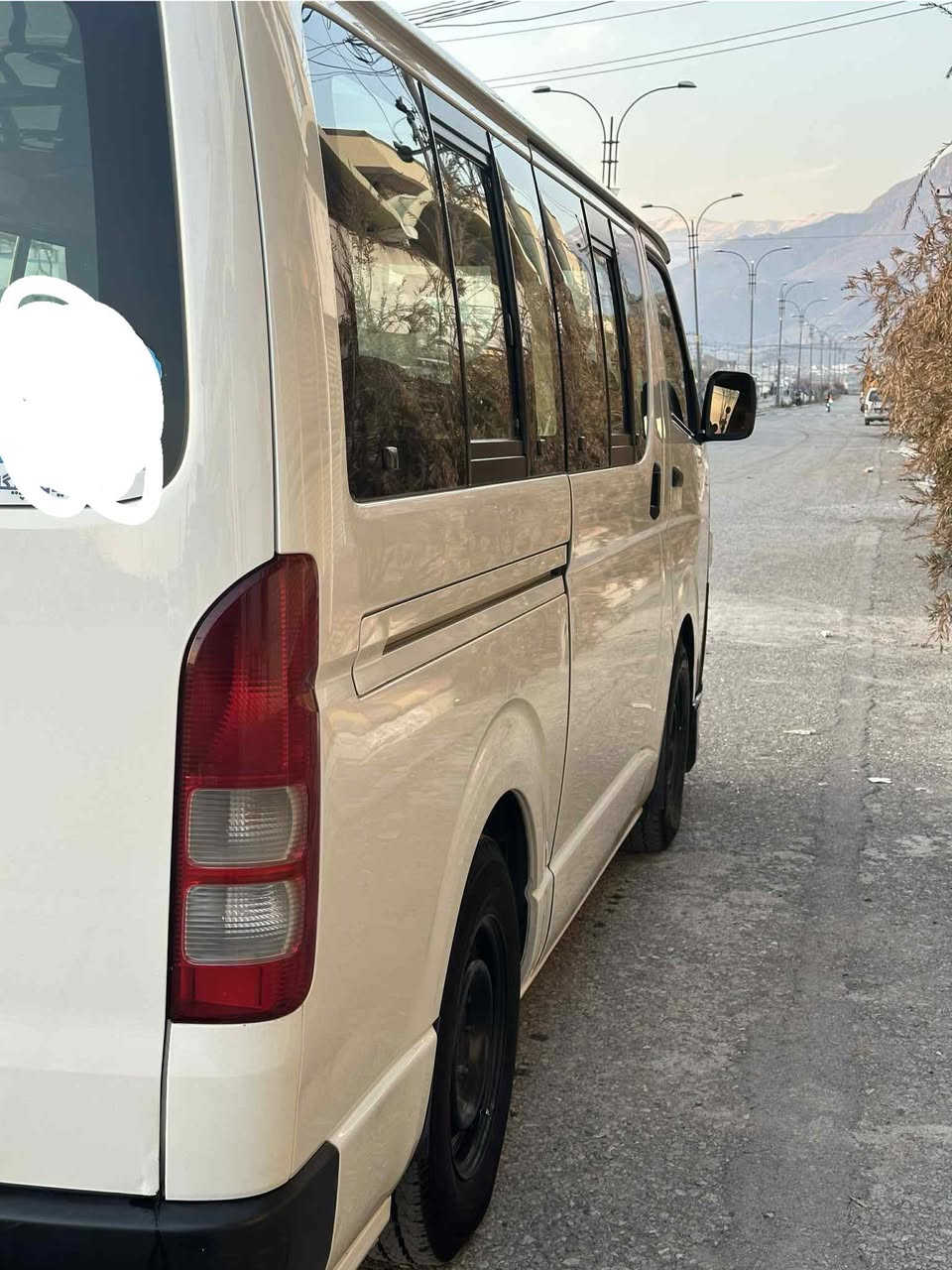 هایسی 2013  بێ بۆیاخ بۆ فرۆشتن
گێر مەکینە تەبرید ئەکسل بەشەرت 
ڕەقەم و سەنەوی تازە ڕەقەم هەولێر بە ناوی خۆمەوە  
غازی تورکی تانکی ٨٠ لیتری 
گاحی لۆک دەرگا کارەبایی دەعامی ڕائد کامێرە شاشە ئایپاد 
***********
