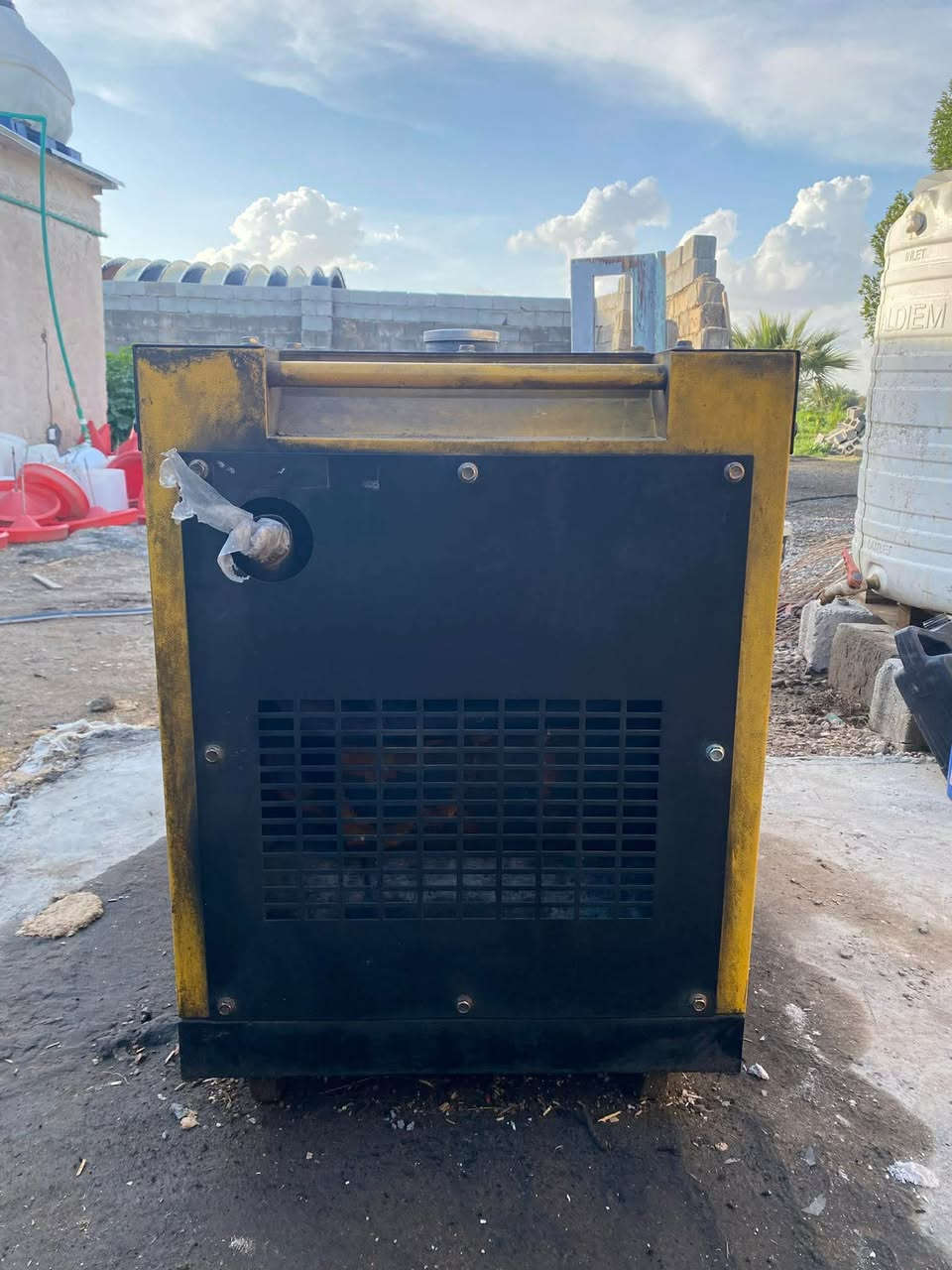 مولد كابوتا 32 امبير تشغيل ذكي اوتماتيك سلف للبيع مكان الرضوانيه الغربيه السعر 1250 جديد قبل شهر اخذته حمل زايد فقط المكينه تريد تجفيت


**إذا كنت صاحب هذا الإعلان وتريد حذفه لأي سبب، رجاءا أرسل رسالة إلى الدعم الفني**