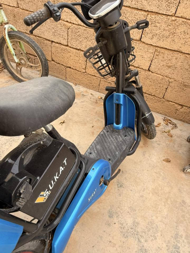 السلام عليكم
دراجه شحن للبيع ناقصها فقط بطاريات.
موديل الدراجه 2024
للاستفسار اكثر اتصل على الرقم التالي ***********
