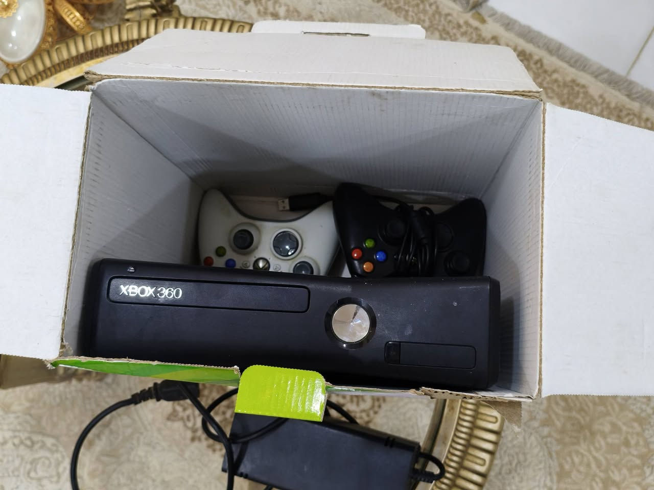 Xbox 360 نظيف للبيع كامل شغال
هاتف ‏‪0782 766 8131‬‏
المكان الغراف
