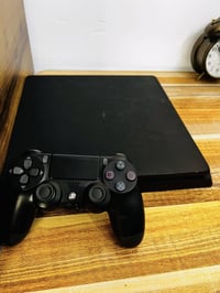 بلي فور سلم مهكر للبيع نظام 12.2 نضافه فول وياه 10 العاب كامل ملحقات ج...