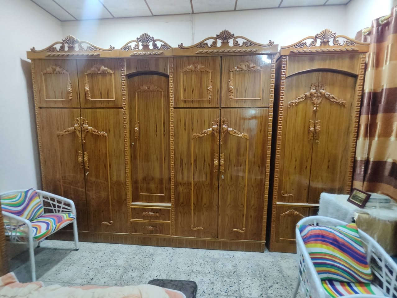 غرفة نوم للبيع غرفه مثثل مموضح بلصوره نضافه فول +الغرفه ممستعمله وجلخ مابيها لل استفسار اكثر الرقم 
***********
متواجد واتساب وفيس
