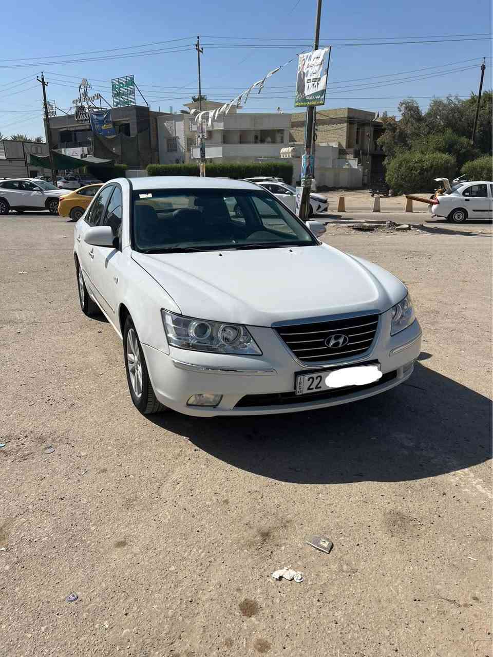سوناتا موديل ٢٠٠٩ اللون ابيض داخل جلد اسود 
كشن السايق كهرباء 
محرك ٢٠٠٠
بيها رشات صبغ ب٣ مكانات و خالية من الگص والتبديل 
مكينة وكير وحدادة وتبريد جيد جداً
تخم تاير وويل كب جدد
رقم اربيل 
سنوية بأسم صاحبها وكالة وتحويل جاهزة وداخلة هزة 
السعر ١٠٠ 

*********** Hale, NT
