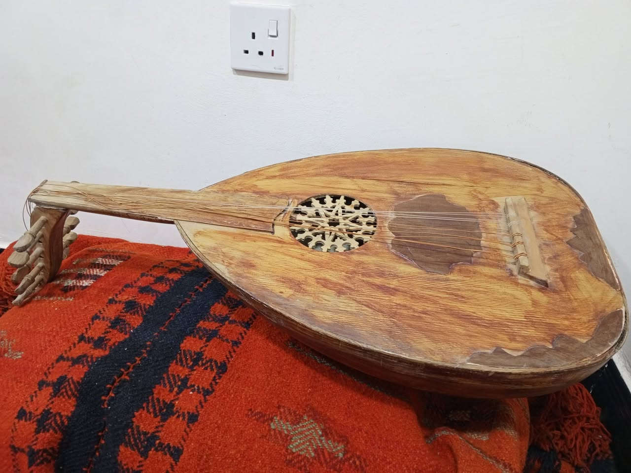 للبيع  راديوا والساعة هل موجود


**إذا كنت صاحب هذا الإعلان وتريد حذفه لأي سبب، رجاءا أرسل رسالة إلى الدعم الفني**