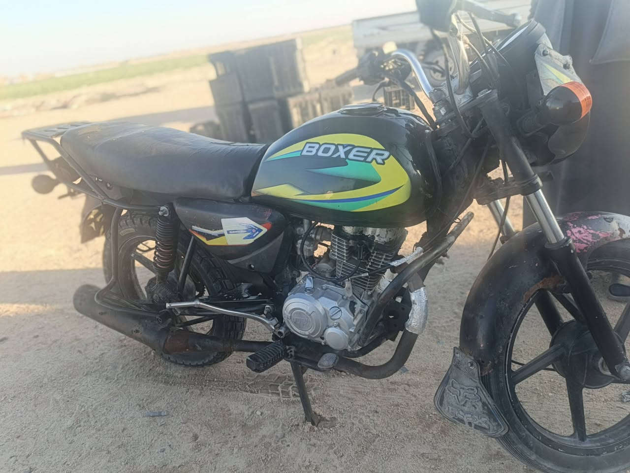 سلام عليكم دراجه بوكسر ٥كير ٢٢م ب ٣٥٠وبيها مجال مكينه مجفته جديده ***********مكاني كربلاء طريق كربلاء نجف عمود 1175
