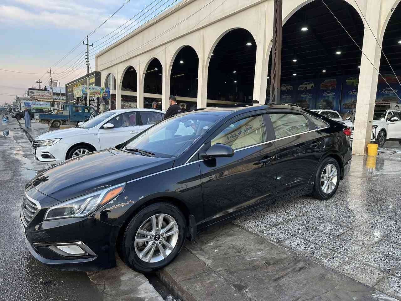 سوناته موديل 2017
سعر 123 وبيها مجال 
ضرر جاملغ خلفي جهت سايق 
و جاملغ امامي بي بارد 
و جاملغ امامي جهت نفر مبدل شرط اصلي اصلي 
موصفات مصوره بل صور 
شرط على أي بانزين تمشي 
محرك شرط مبدل كازكت فقط 
كير شرط 
ول شغلات كلها شرط 
***********
