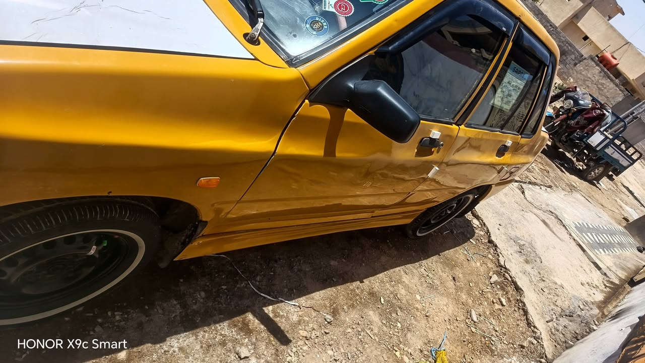 السلام عليكم سايبه للبيع رقم بغداد مشروع وطني تحويل ثاني يوم سياره جديده تبريد جديد صدر حداديه قشرتها جديده بيها ضربه بالشامله موضح شاملغ الامامي سياره رايك وين ما كان مكان واسط عزيزيه السعر 28 المو شرائه لا يخابر سياره   مجال ***********
