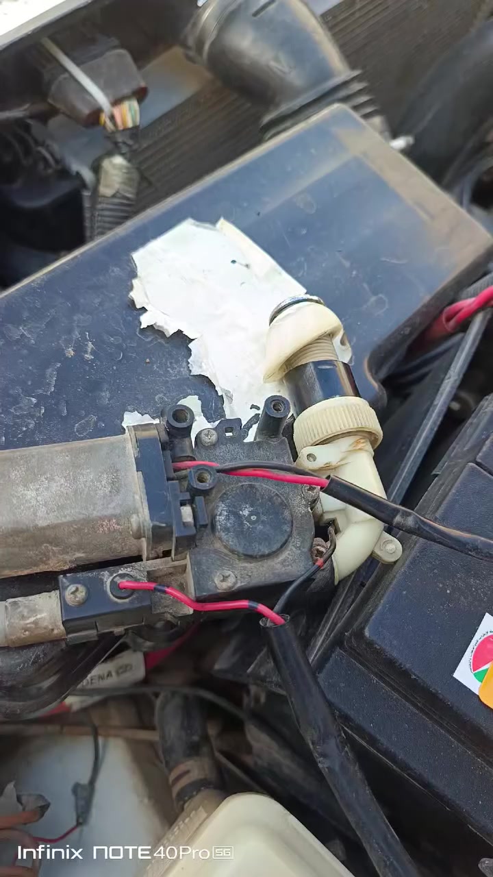 سلام عليكم اريل ملكه اصلي ياباني الكتف مالته هم وياه سعر 50
***********
