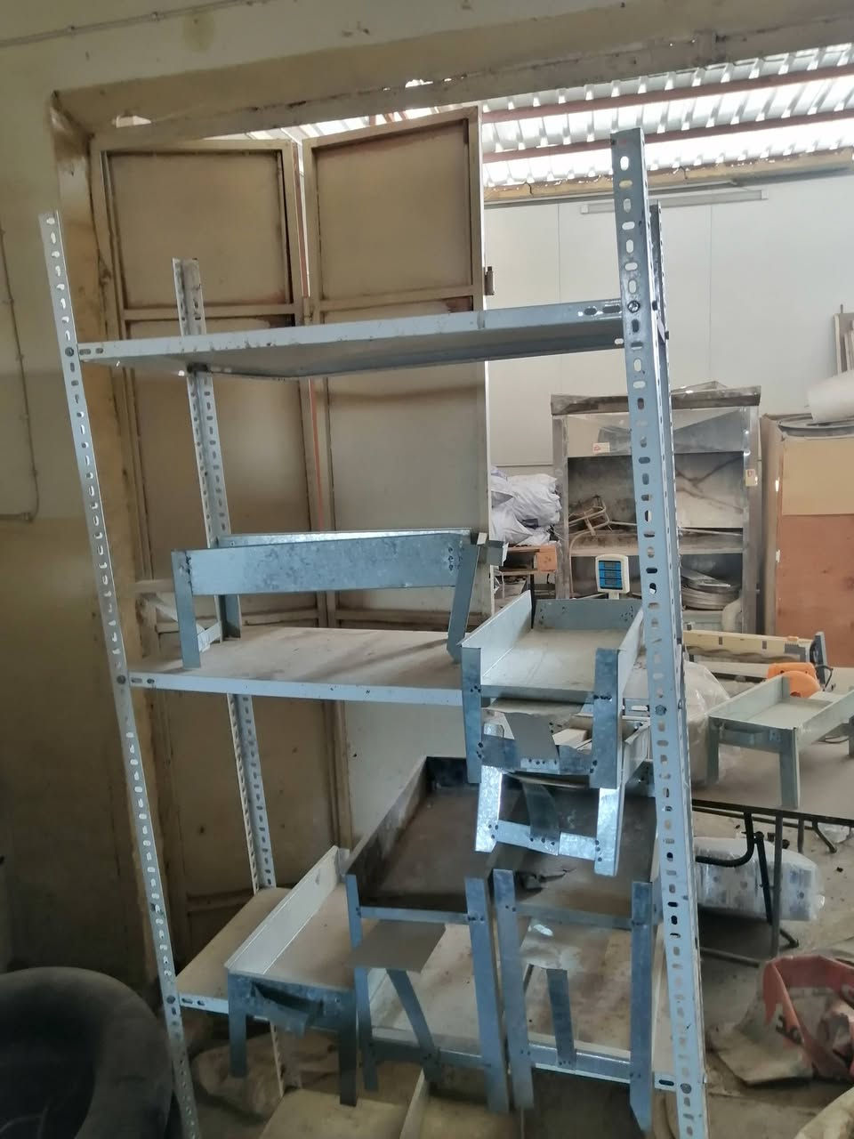 سلام عليكم  #متوفر_قراض #للبيع مناقل نفس البصوره

زائد تانكيات عدد٣   #وميوزه_كلهن جدد 

#للاستفسار ..

   ***********
