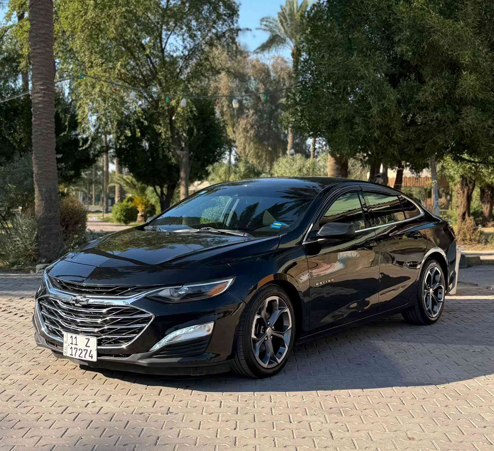 السلام عليكم
ماليبو 
موديل :2023
ماشية : 50 الف 
المواصفات
بصمه 
بصمة ابواب 
تشغيل عن بعد
المكينة 1500 تيربو 
كشنات كهرباء 
ويل كب كروم 
قطعتين تبريد 
تحكم ستيرن جهتين 
كروز سرعة 
شاشة 
كاميرا 
اشاير بالمري 
بلوجكتور لد  
اناره داخلية LED
بلوتوث + اوكس 
الون : اسود 
 ( رقم بغداد آلجديد مشروع وطني بأسمي)
الحادث : بنيد فقط صبغ 
(صور الحادث مرفقة)
(السيارة جاهزه من كلشي بدون اي نقص ) 
السعر : 123وبيها مجال 
العنوان :بغداد الكاظمية قرب مرور الكاظمية معارض جكوك معرض الرحمن .
للاستفسار 
عبدالرحمن 
***********
 ***********
