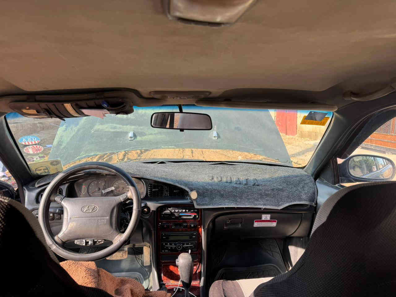 سلام عليكم سوناتا للبيع موديل 93بلاديه كير اوتوماتيك محرك مسكر كيرمحرك جديد تخم تاير سنتر لوك اريل كهرباءتبريد ثلج  رقم بغداد مشروع وطني السيارة صبغها جارد *********** السعر 46 بي مجال
