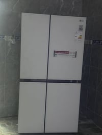ثلاجة LG للبيع كنتوريه بابين   جديدة الاستفسار 07715900919