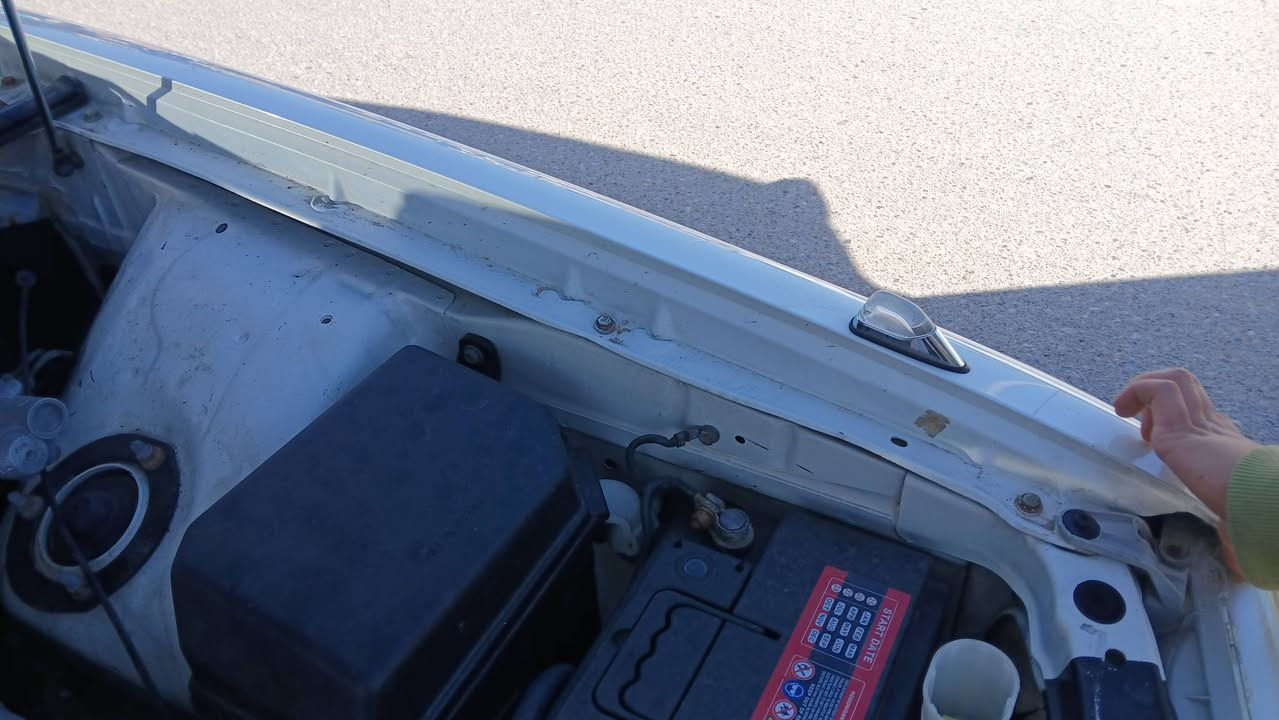 سلام عليكم سياره راس الثور موديل 2000 سنويه 31 السياره بسامينه العنوان بصره زبير الرقم *********** 
السعر 90 بيه مجال حق الجيه
