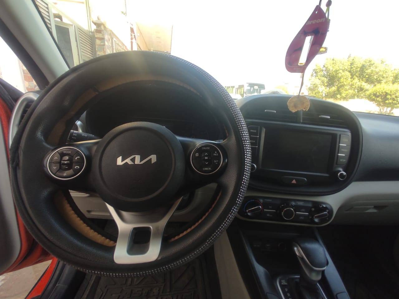 كيا صول موديل ٢٢ جديده جدا حادث موضح بالصور مكينه ٢٠٠٠ 
مكانه بابل القاسم 
سعره ١٣٦ 
***********
