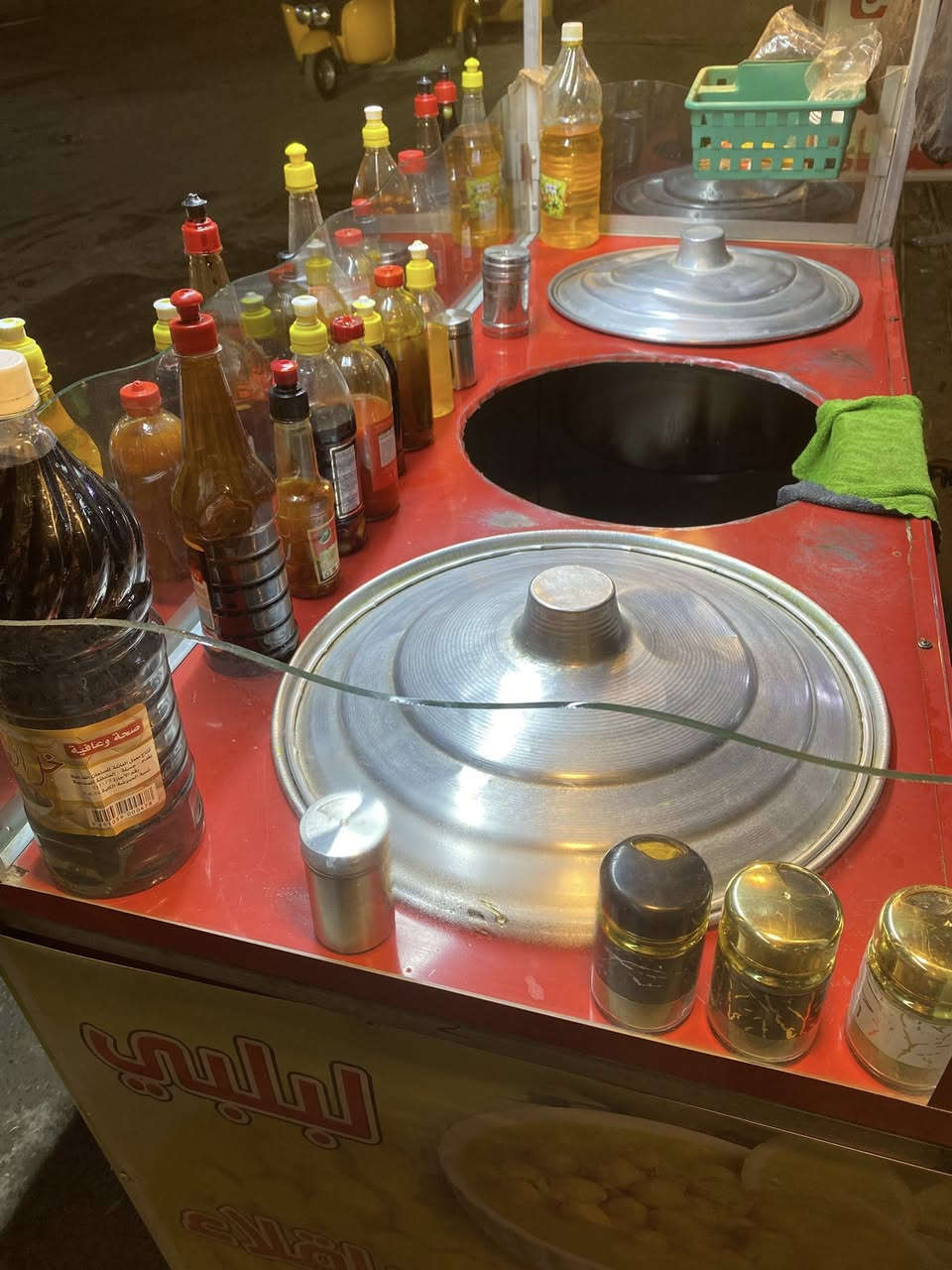 عربانة لبلبي او باقلاء اوشلغم للبيع مع كامل ملحقاتهة 3 اجدورة كاسات خواشيك مملحات  امواعين مع منظم او صوندات او قفايص انارة كاملة حتة ابطالة الحامض والشطات والخل اودبس الرمان هم وياهن يعني گبل تتوكل على الله وتفتح
مكاني الشعب
السعر 325 اوبيهة مجال بسيط 
متواجد واتس اب
***********
