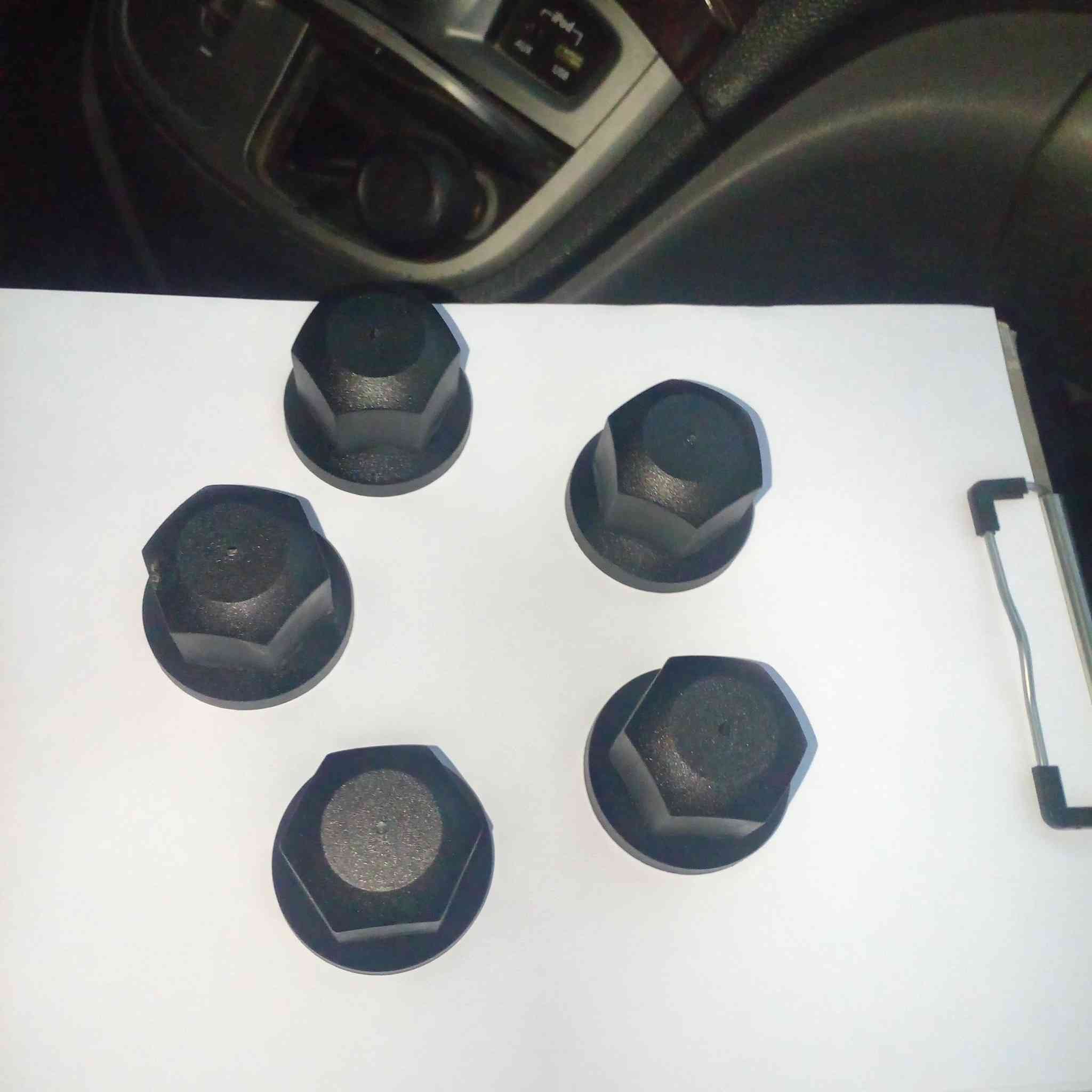 كبات مال ويل سعر الكيس 15 وكل كيس يحتوي علا 20 قطعه نوعيه تركي ***********
