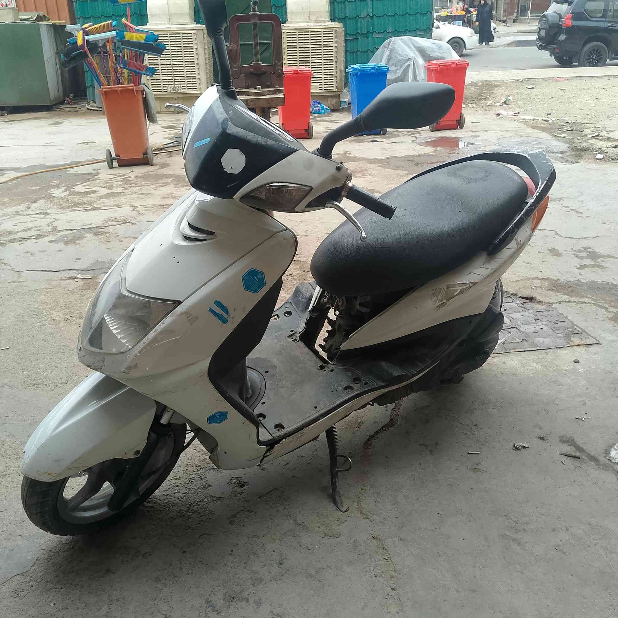 سلام عليكم دراجة سكنس نثية  خير من الله  مجفتة تجفيت بلاد
السعر 450 العنوان بغداد حي ارو


**إذا كنت صاحب هذا الإعلان وتريد حذفه لأي سبب، رجاءا أرسل رسالة إلى الدعم الفني**