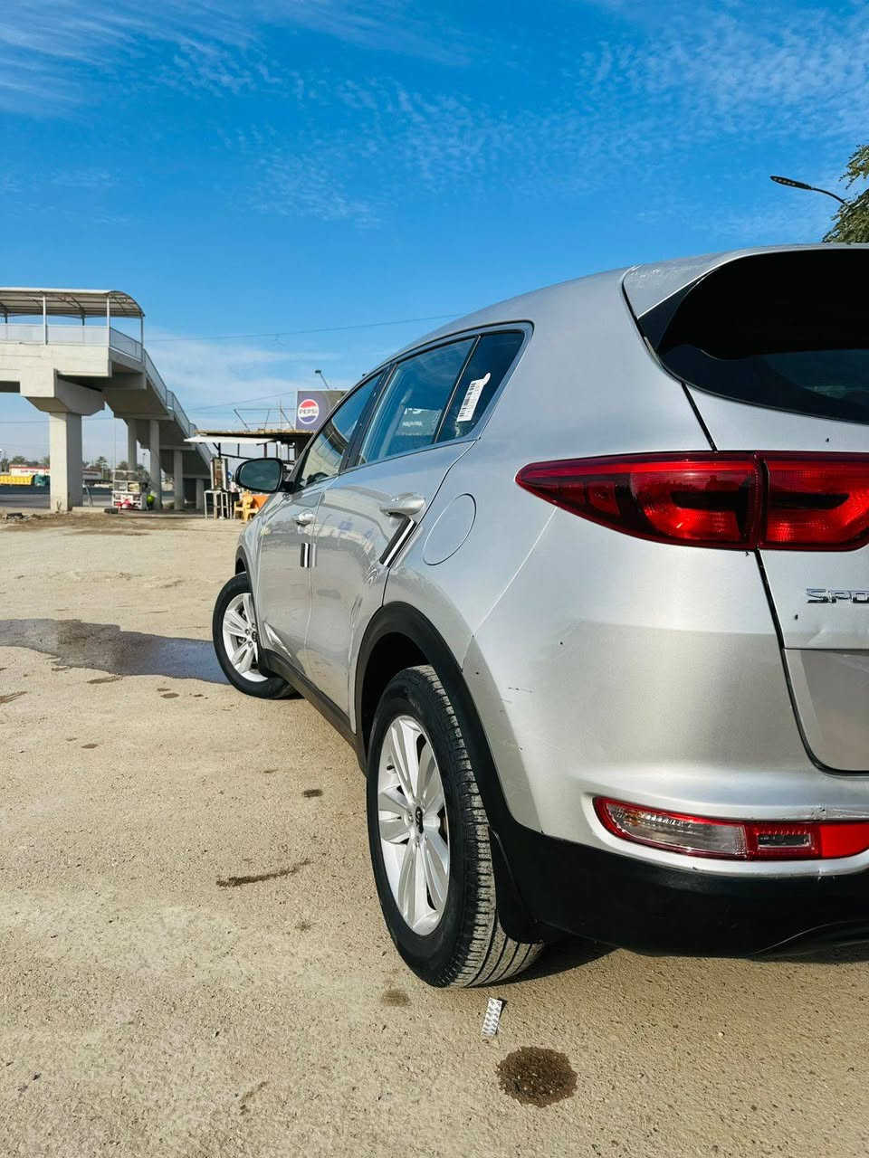 السلام عليكم
كيا سبورتج موديل ٢٠١٨ وارد امريكي بيها قطعتين تبديل جاملغ وبنيد نفس اللون بدون دواخل كير ومكينه مكفولات مكينه اربعه سلندر ٢٤٠٠ سنويه وهزة جديدة ل٢٠٣٠ ماشية ١٠٦ الف سيارة رقم بغداد بسمي تحويل مباشر جاهزة بدون نواقص خير من الله العنوان التاجي/منشا نصر/مجاور كليه الرشيد السعر ١٥٨ بيهه مجال 

رقم /*********** بي واتساب
         ***********
