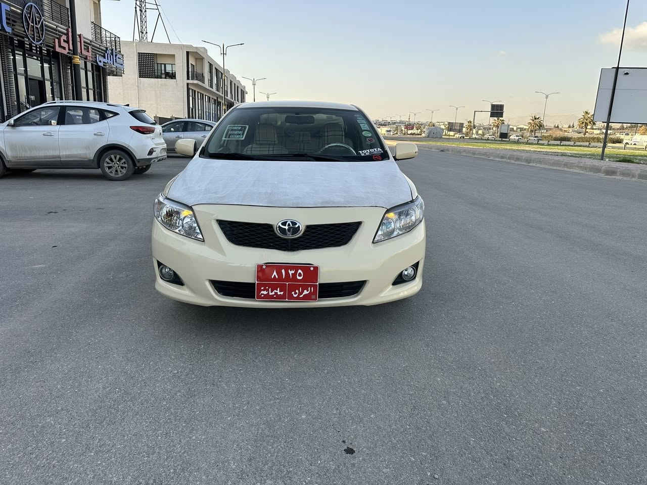 بەناوی خوا کرولا مۆدیل ٢٠١٠ بیلاد تەکسی  کراوە بە ئۆتۆماتیک  سەیارەکە زۆر جوانەو ماڵی دۆستە دوو پارچەی بۆیاخە سۆنەرەکەشیم داناوە چەمە لخی پیشەوە و بۆنیت. بۆیاخە پیشی لای دەبەی ئاوەکە تۆزیکی هەیە   سەیارەکە فوڵ جوانکارییە سەنەوی هه تا ٢/٣/٢٠٢٦  تازەیە سعر ١١٥ گەڵا
***********
***********
