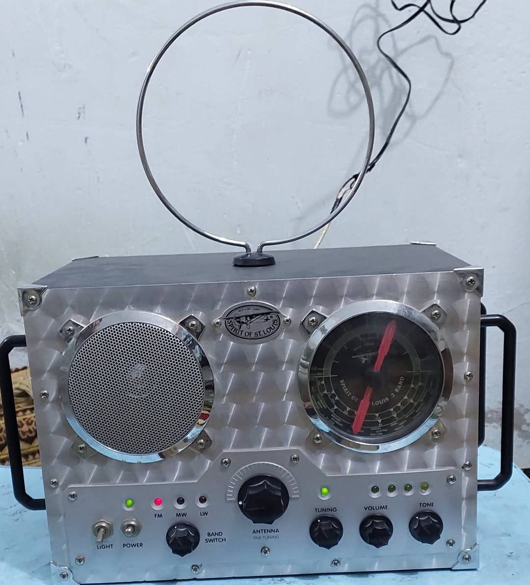 السلام عليكم 
متاح راديو مسجل امريكي الاتصال على الرقم ***********
