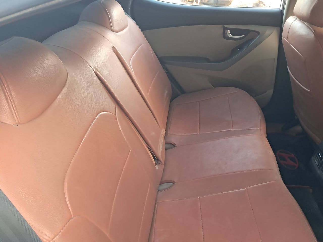 سلام عليكم النترا ٢٠١٦ خليجي بيه حالبوب بلقماره وبيه كازكيت مبدل السعر ١٢٠ وبيه مجال ***********
