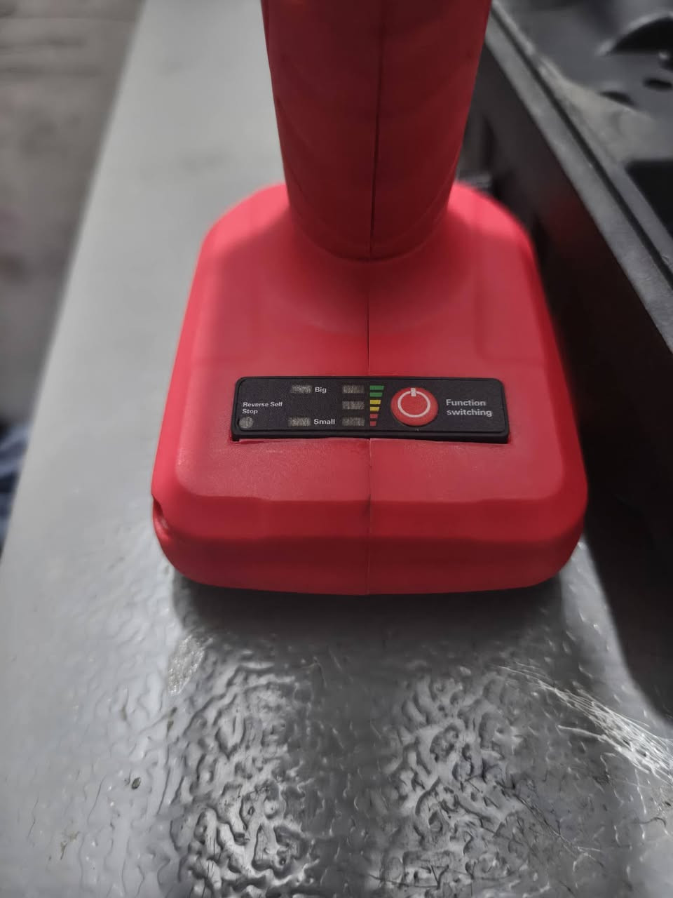 دريل لقمه شحن 21 فولت من ماركه MARADO يحتوي على 3 سرع نضام التقطيع نضام الهمر معه بطاريه 21 فولت 4 امبير وشاحن وتعلاكه معه لقمه وحدة حجم 19 ملم كاربون 
السعر 30 الف 
متوفر توصيل الجميع المحافظات العراق 5 الف


**إذا كنت صاحب هذا الإعلان وتريد حذفه لأي سبب، رجاءا أرسل رسالة إلى الدعم الفني**