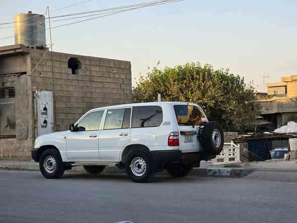 مؤنيكا 
٢٠٠٣
نموونه 
 
سپير له كؤل
***********
