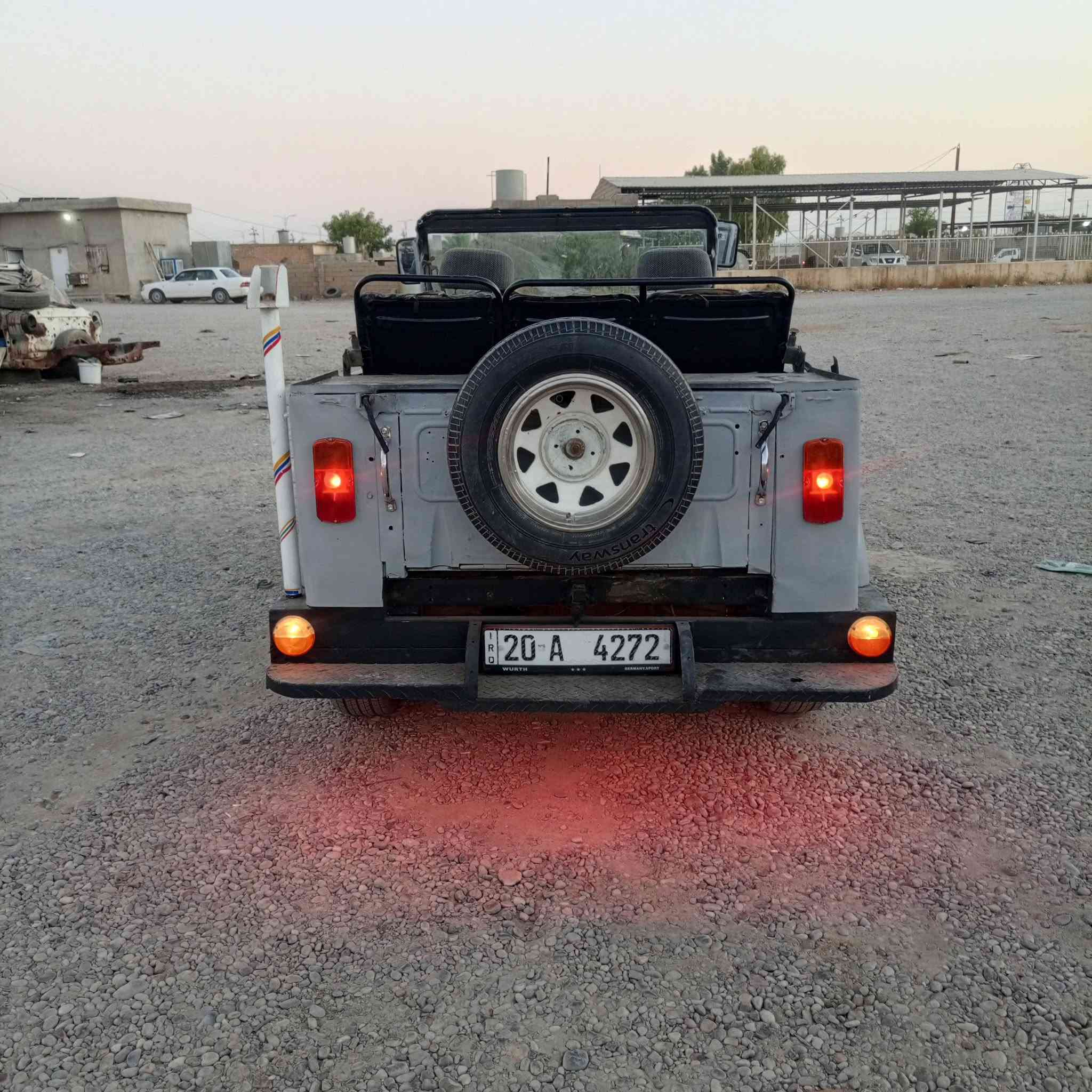 جيب للبيع قياده بلاديه اربعه بيبان رقم ديالى انكليزي شرط التحويل العنوان ديالى جلولاء الرقم ***********
