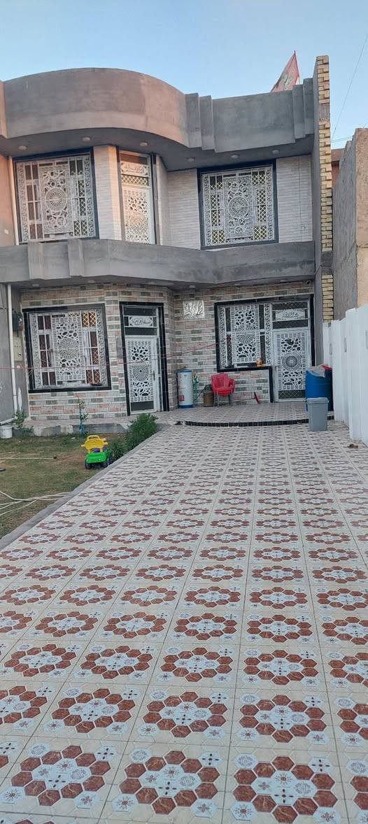 دار للبيع ملحق حي الانتصار طابو زراعي مساحه القطعه ٣٠٠ متر السعر ٩٠ مليون استفسار ***********
