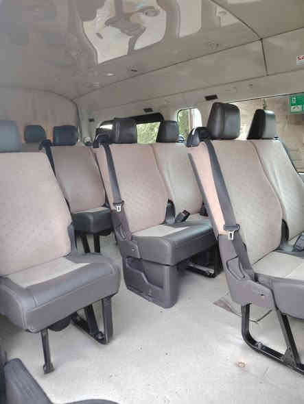 السلام عليكم تيوتا هايس مديل 20 للبيع السعر 330 الاتصال على هذا الرقم *********** مكان السياره ميسان
