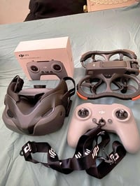 DJI avata2 للبيع مع جويستك احترافي و موشن الدرون جديده كسر كارتون طاير...