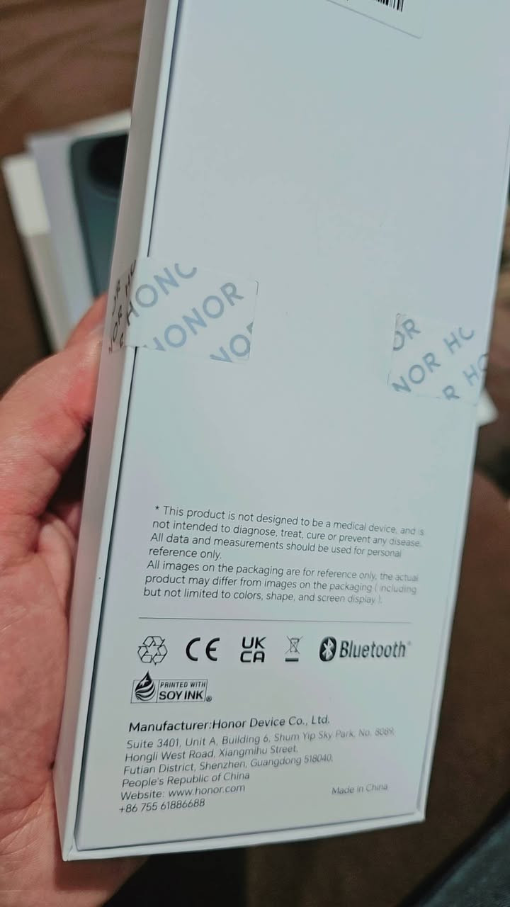 السلام عليكم ورحمة الله
HONOR Magic 8 PRO
للبيع هونر ماجك 8 برو ذاكرة 512
الجهاز جديد البارحة فتحتة من  
الباكيت والساعة مالتةما مفتوحة 
السعر 1٫200٫000 قفل
للتواصل/ ***********
