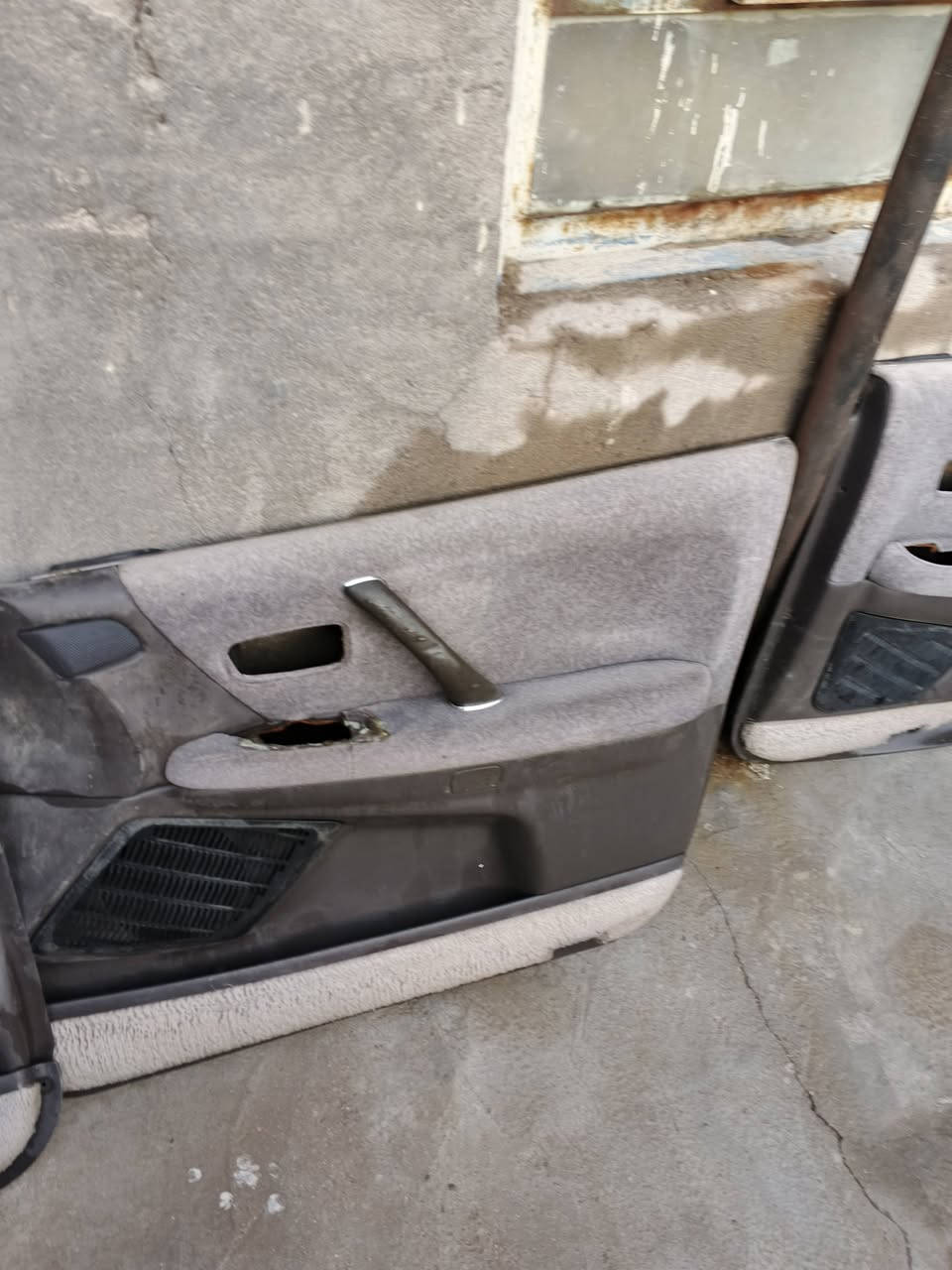 سلام عليكم بطاين راس ثور عسليات بطاين حلوات عوزهن غسل ونضاف90-100 مكان بصره توصيل اكو 
رقم***********
