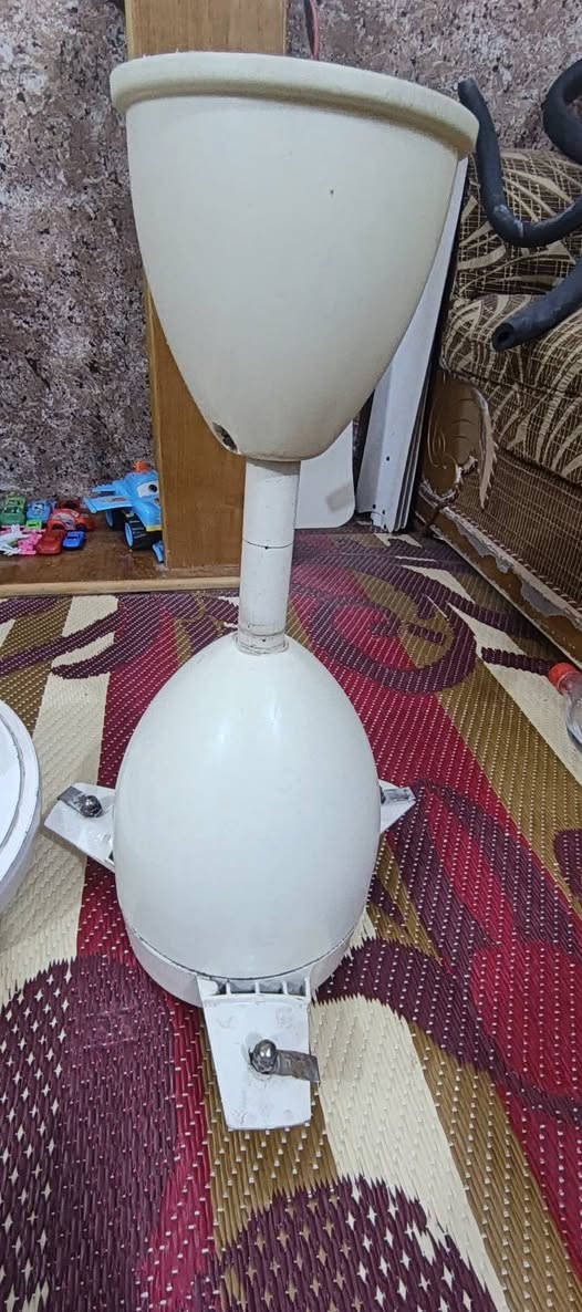سلام عليكم مراوح عدد ٢ على الفحص وحده اندوله مع مروحه هنديه قديمه بدون سويجات السعر ٧٠ قفل النجف ***********
