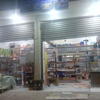 الناصريه الاسكان الصناعي • اسواق للبيع • مجمدة سطحية