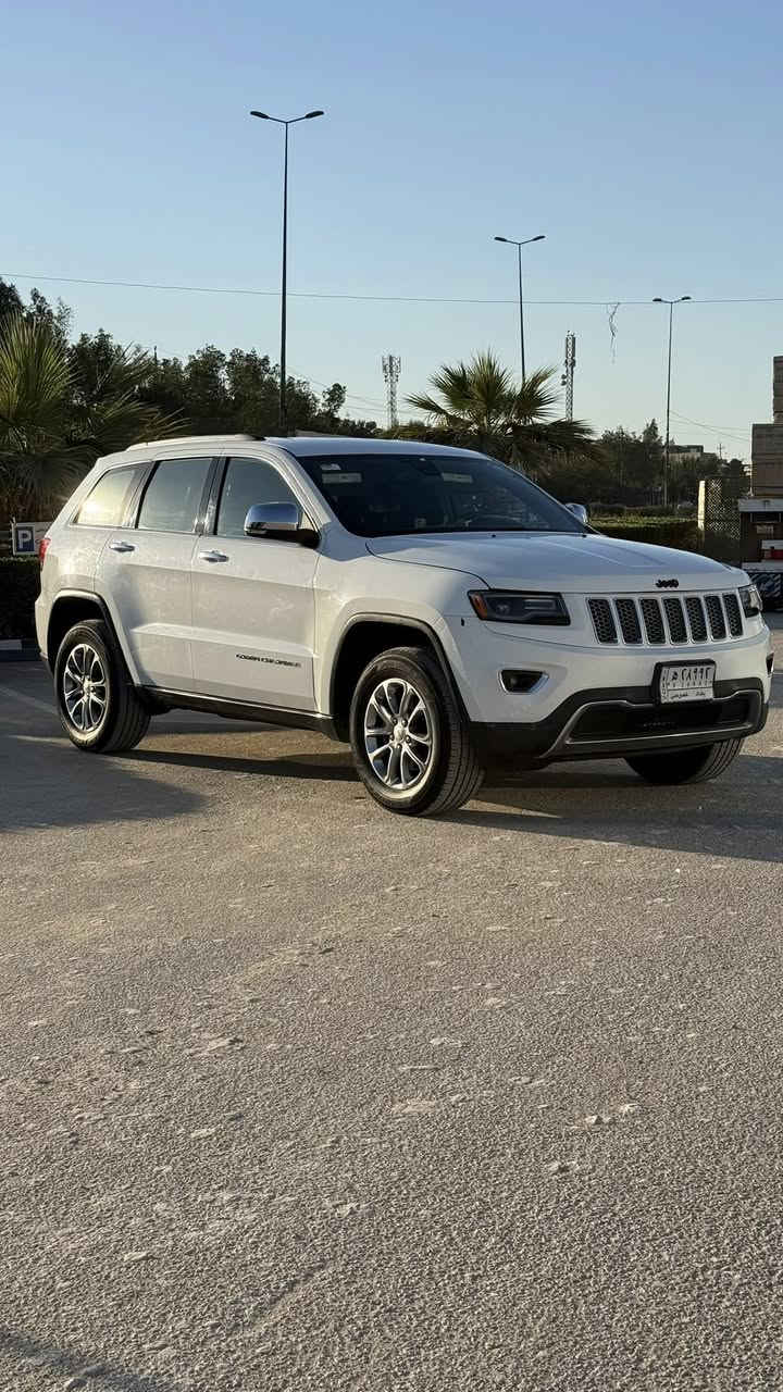 السلام عليكم اخوان
جيب كراند شيروكي للبيع مديل 2015المكينه المرغوبه
موصفات فول عدا الفتحه 

1-صندوك كهرباء 

2-بصمه وتشغيل عن بعد

3-الداخل جلد اسود

4-كشنات كهرباء 

5-تتفئه  كشنات وتبريد  

6-شفتات ستيرن وتحكمات ستيرن كامله

7-ستيرن بي تتفئه

8-كير طياره

9-مانع انزلاق 

10-شاشه كبيره 
11- كامره وحساس خلفي 

السياره بعد بيها هواي مواصفات  خير من الله حادثهه جاملغ وبنيد وبل عراق ربع الجاملغ الثاني والسياره نصبتها تخبل احله من الصور واي نقص مابيها كلشي مال جناي  تخم تايرات جديدات و صدر امامي والخلفي جديد  شديتهم ومكينتها شادها جديده وكير خير من الله هزه جديده بهذه الشهر مسويهه رقم انكليزي تحويل وين ميعجبك السعر 178 وبيهه مجال مكاني بغداد الاعظميه الاستفسار ***********
