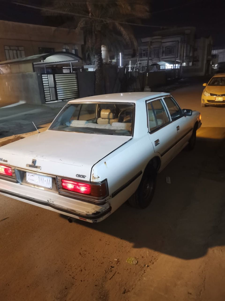 سوبر للبيع موديل 82 نظافته زينة مكينة وكير محورة سعر 30 ورقة بيه مجال ***********
