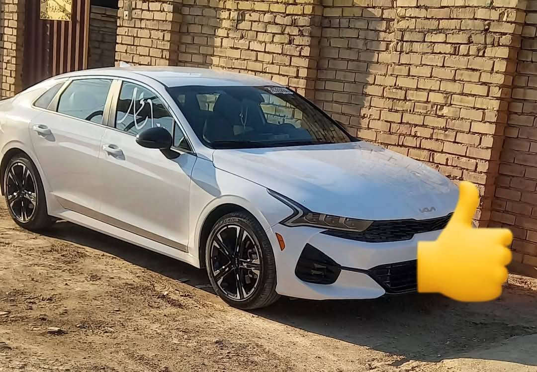 كيا كي فايف2024 امريكي جي تي لاين  حادث خلفي قبق جنطه بدون ايرباك السياره جديده ومابيه اي نقص فول مواصفات بصمة ابواب وتشغيل عن بعد وكرسي كهرباء شاحن واير ليس لد امامي خلفي  سايد بريك دكمه تحكم مقود جهتين ويل كب 18 وباقي المواصفات معروفه السعر 198$وبيه مجال مكان السياره الديوانية ***********
