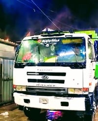 شاحنات • للبيع • فيسبوك